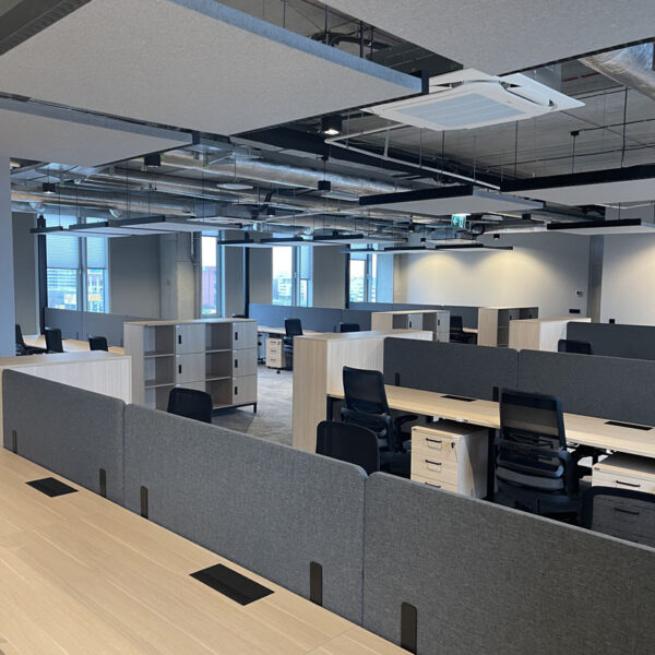 Office 002 600x600